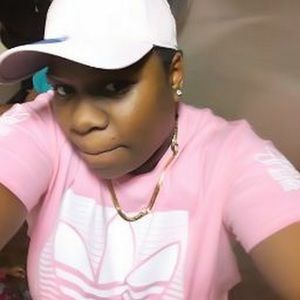 Meet your Posher, Lacey